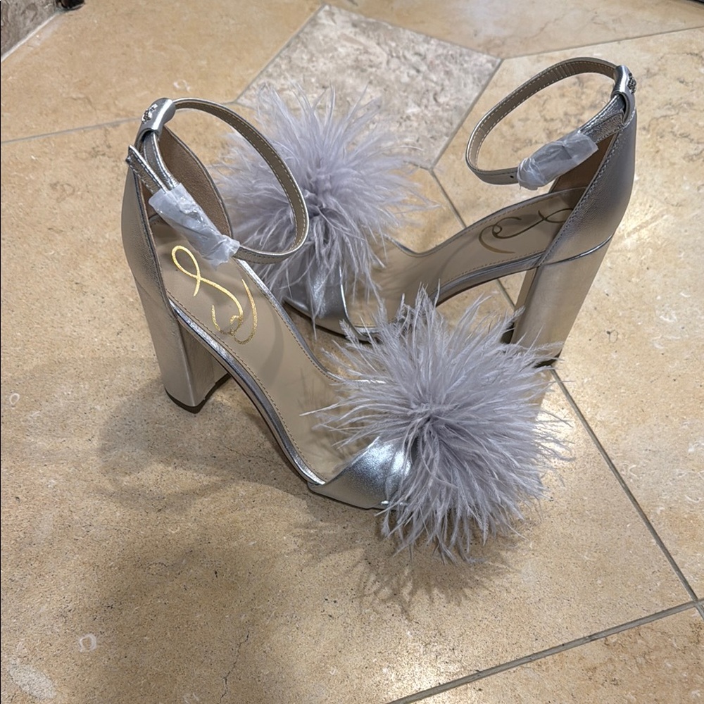 Sam Edelman Women's Yaro Feather Heeled Sandal - size 6.5 brand new